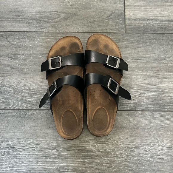 Sandals/flip flops - Picture 4 of 6